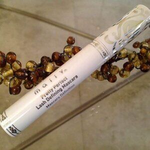 Mally Beauty Disney's Frozen Pretty Perfect Lash Defining Mascara in Black NEW